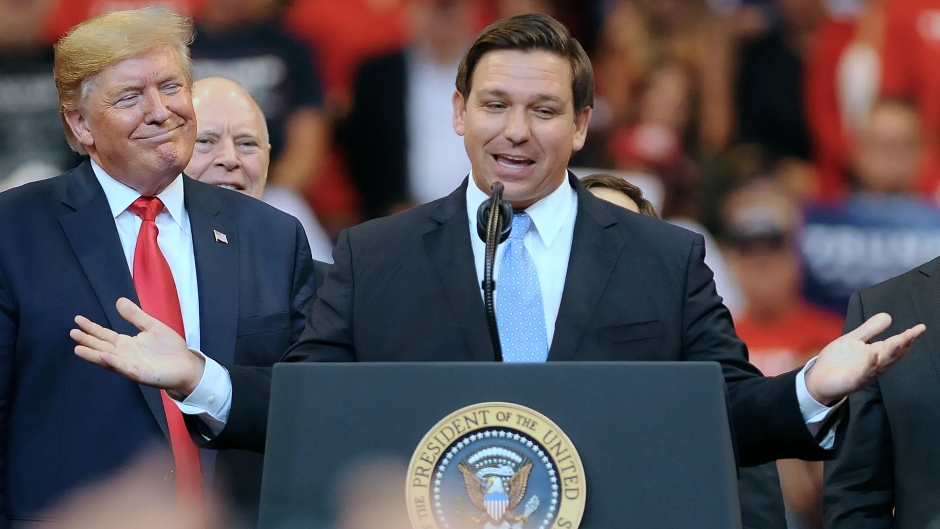 DeSantis quits presidential race, endorses Trump