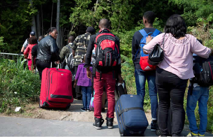 Close to 1000 Nigerians deported from US since 2019