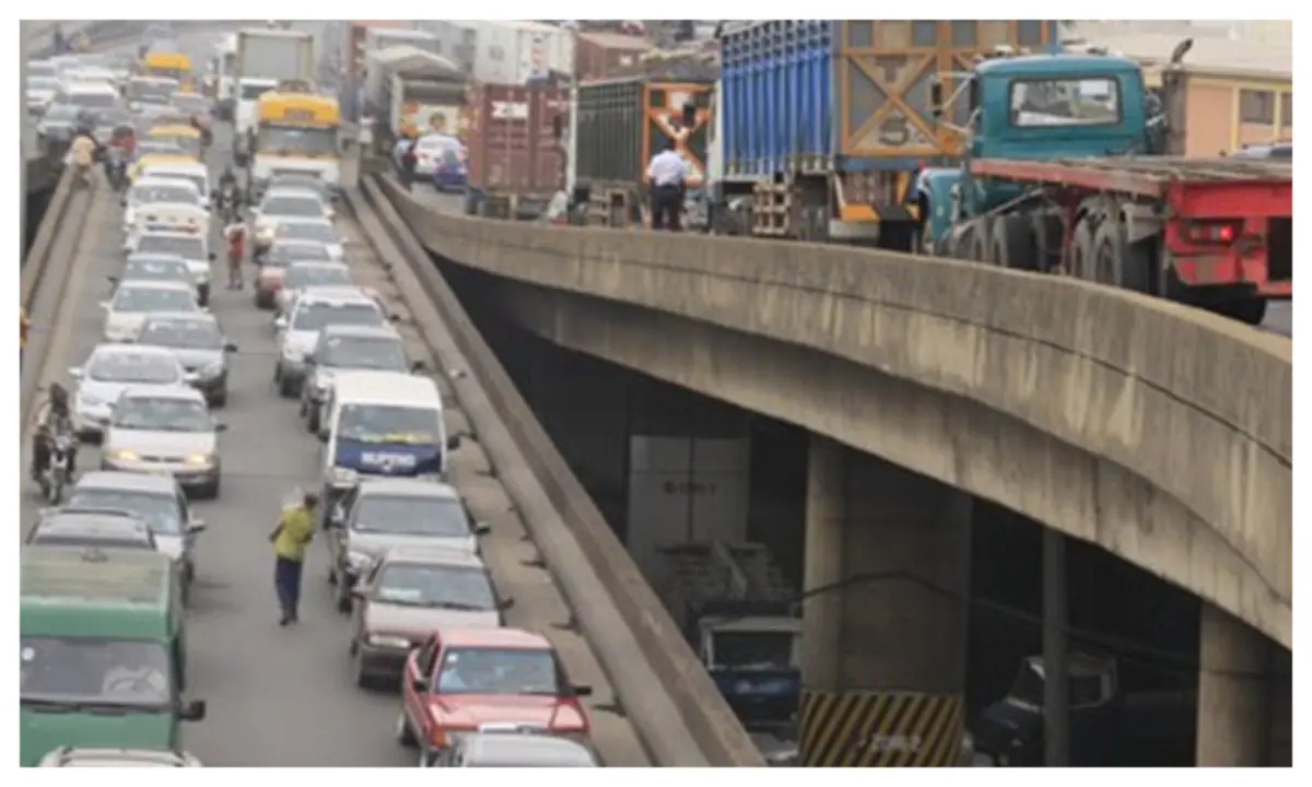 Lagos to divert traffic on Marine Bridge for 21 days for repairs