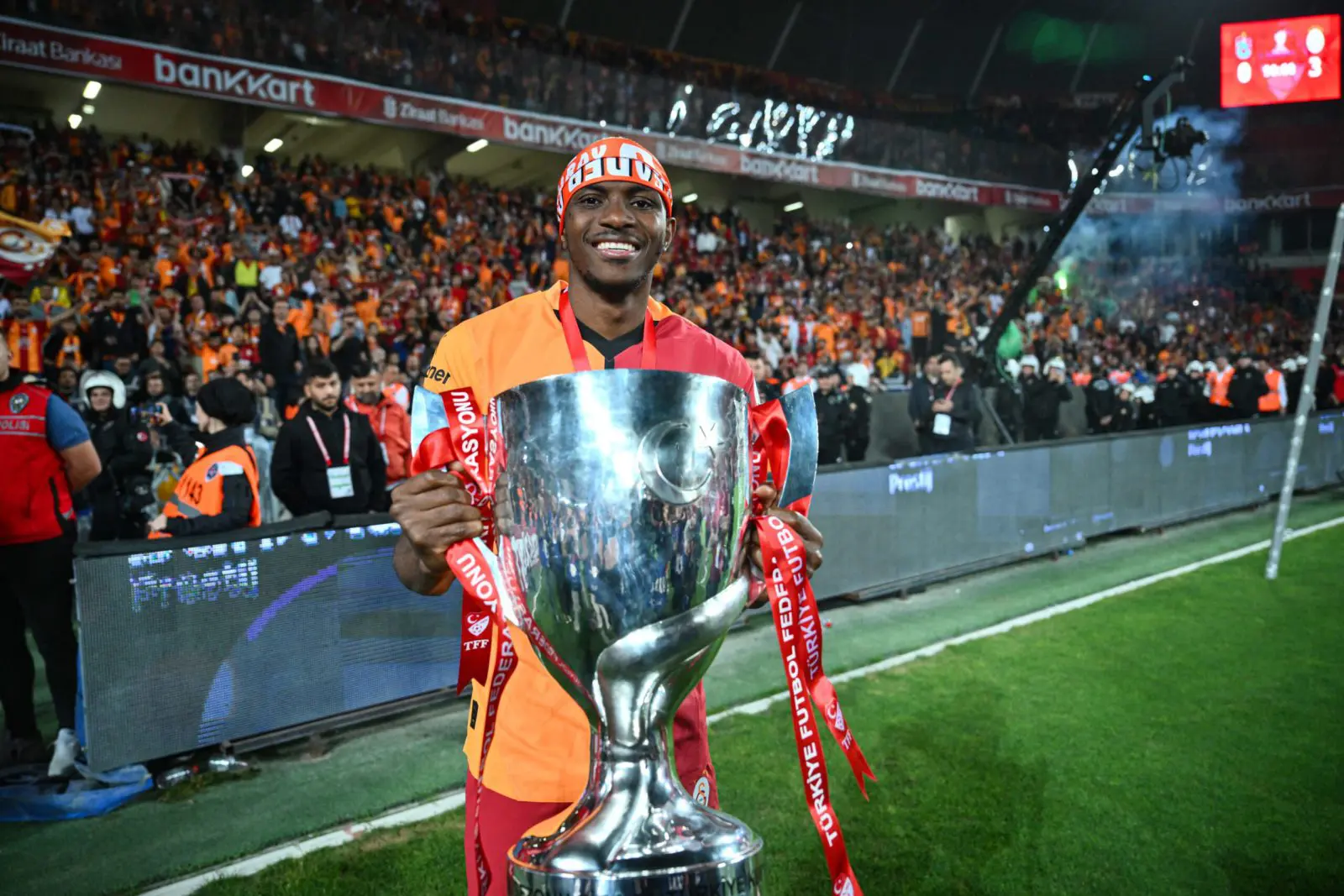 Osimhen helps Galatasaray win Turkish Super Lig title