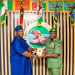 Onigbongbo council boss meets 9 Brigade Commander, seeks stronger security, civic partnerships